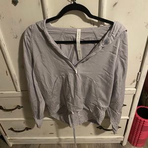 Lululemon pullover size 4